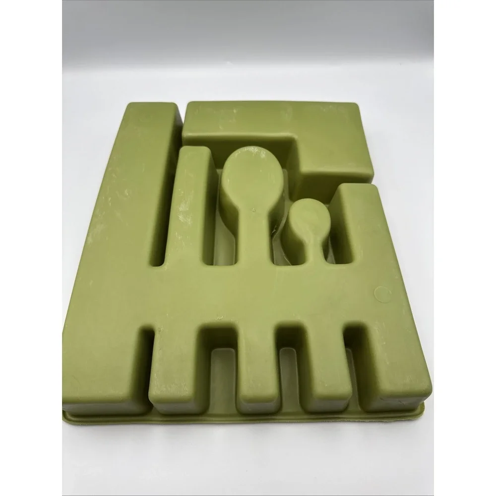 Rubbermaid compartment utensil